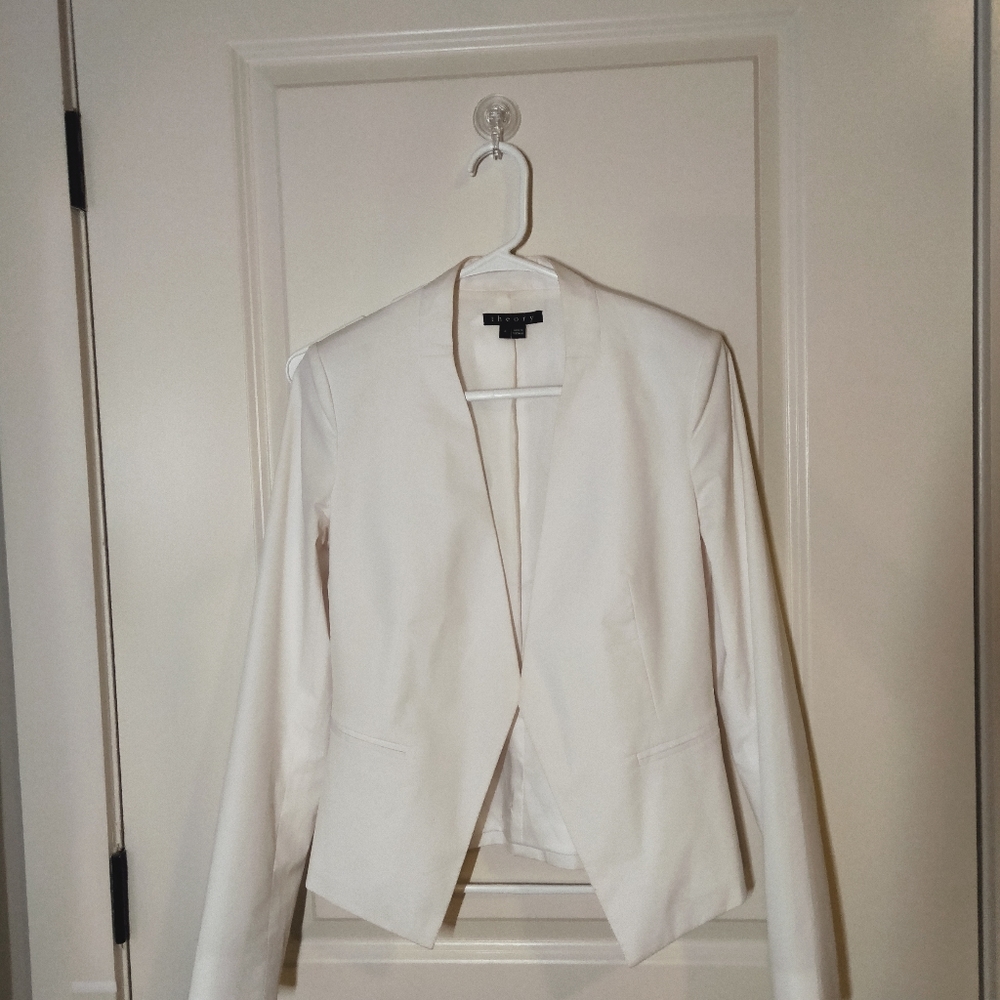 Theory white Blazer